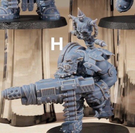 Orkaz Skull crushers by Stationforge
