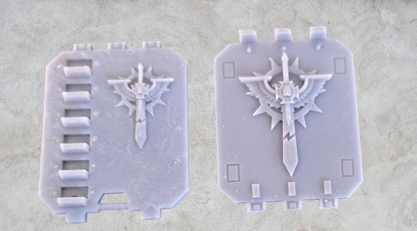 land raider doors/ramp for broken knights number 2 . (2 Models available ).
