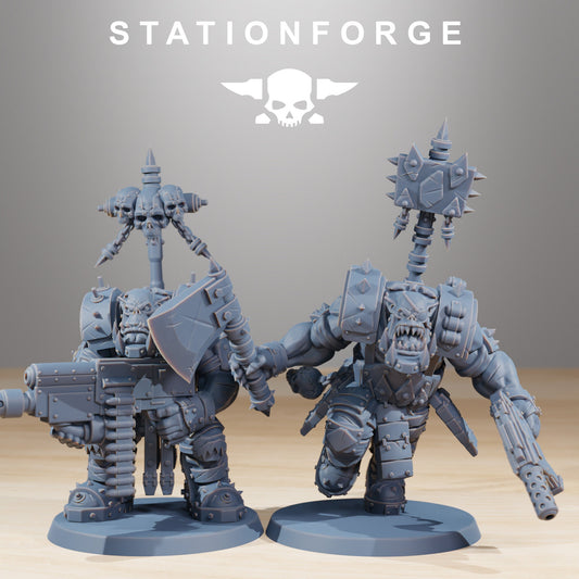 Orkaz Skull crushers x 2 models by Stationforge