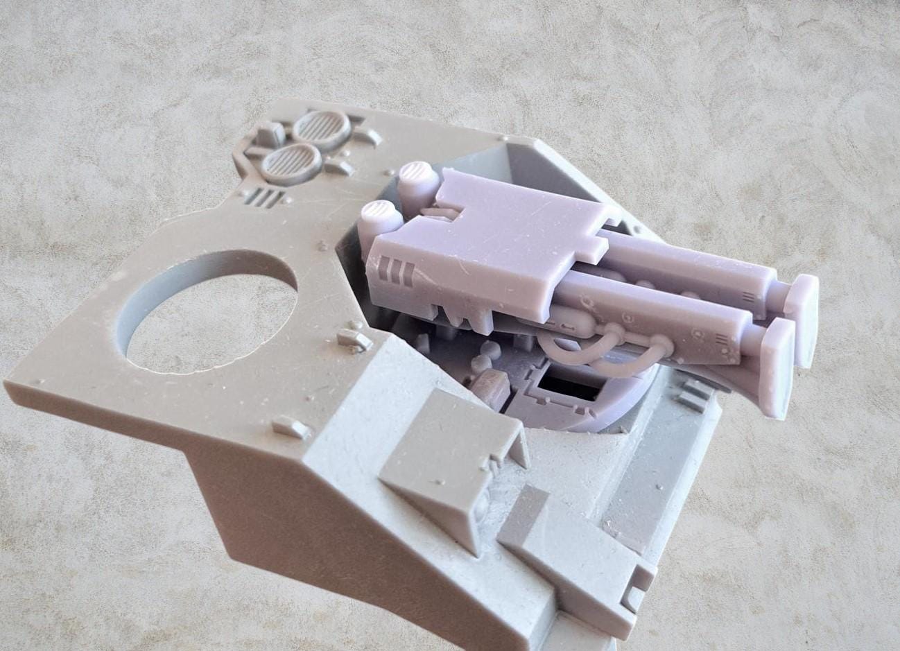Noisy marine landraider Front gun mount.