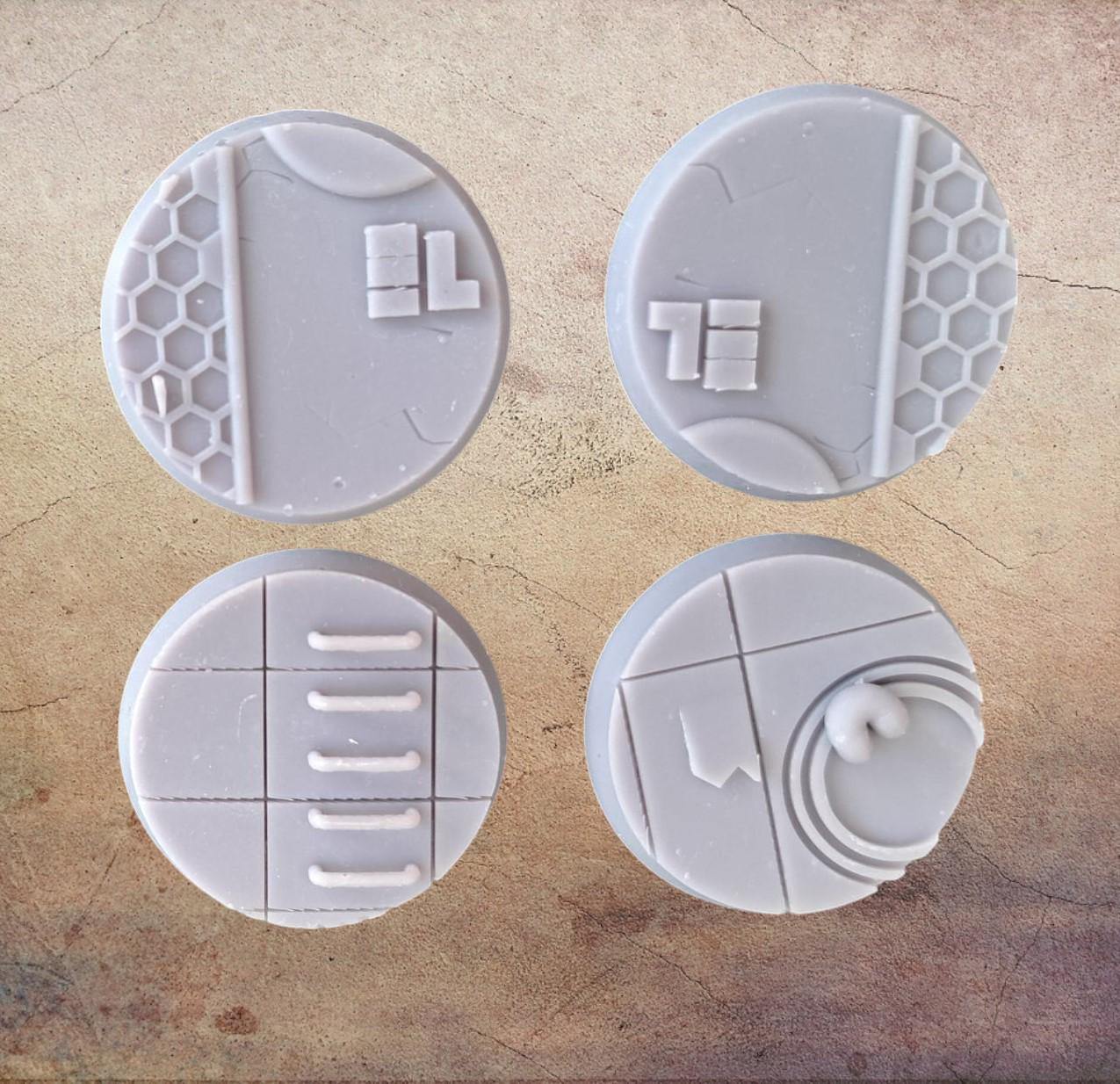 32mm Resin Bases 2 sizes available.
