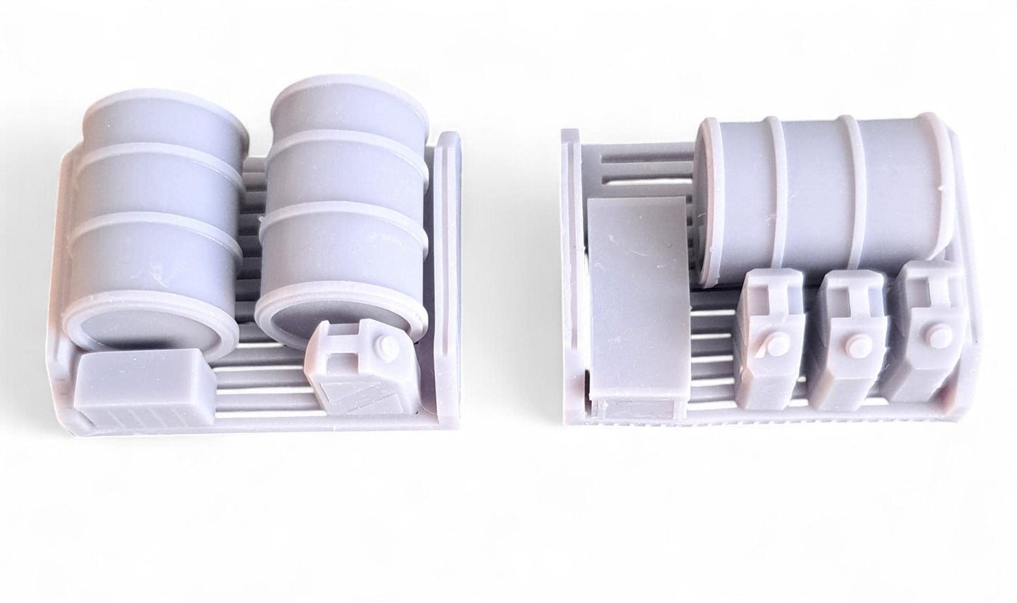 Supply crates x 2 models: 3 types available.