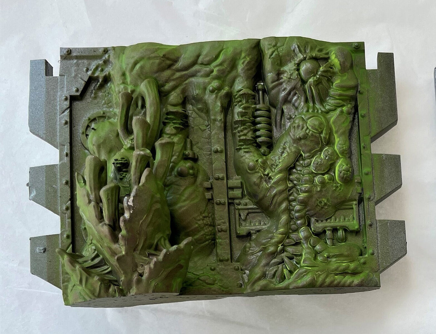 Crashed Spaceship walls and pillars scenery for wargaming