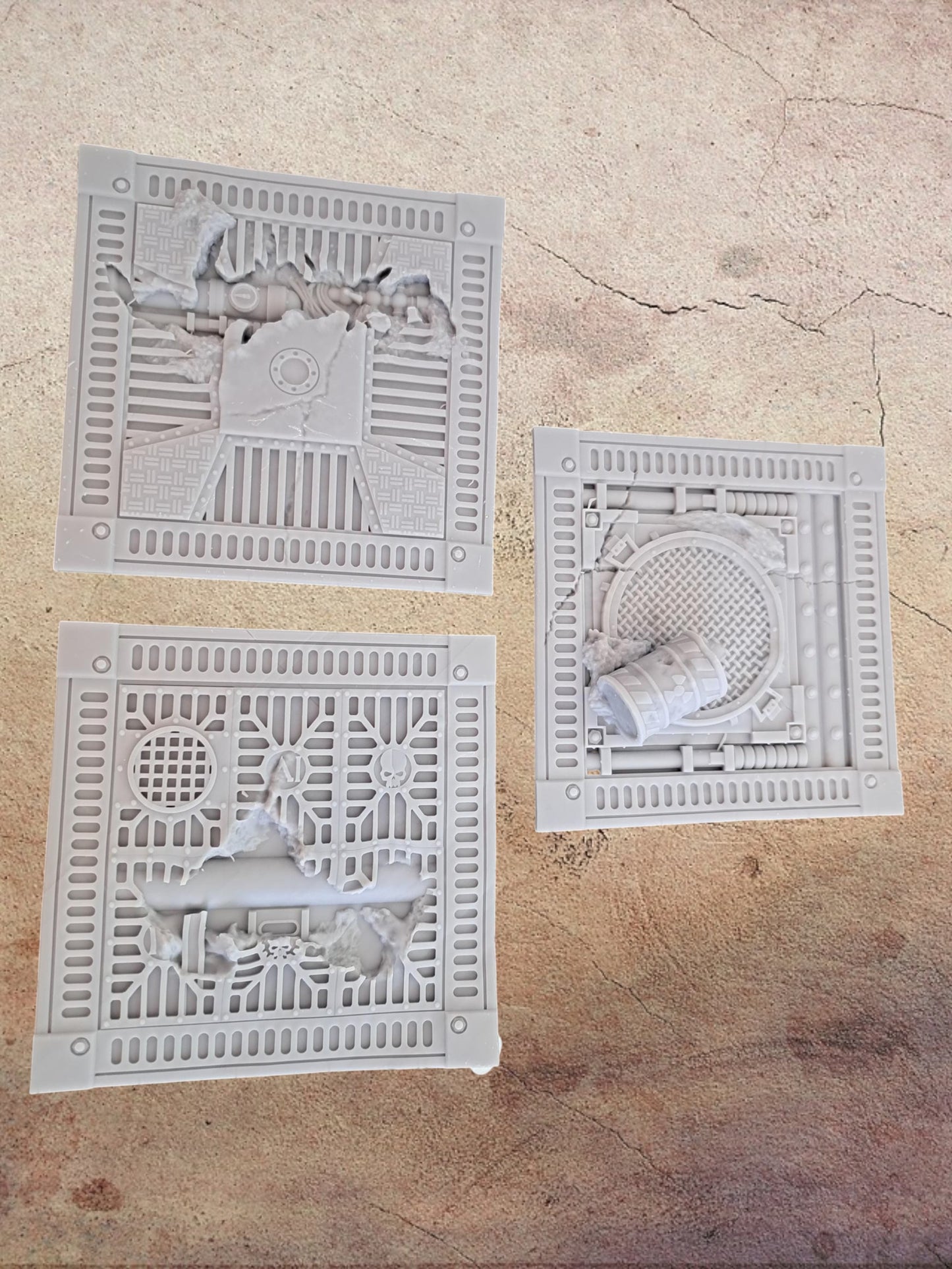 Scenic floor grills.