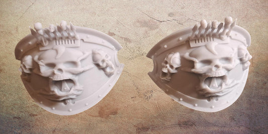 Knight Skull shoulder pad.